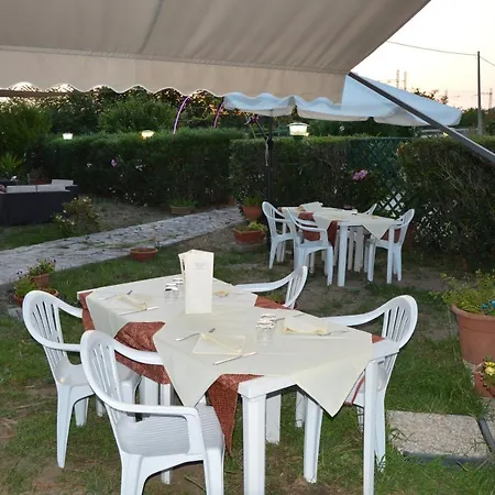 Aparthotel La Dimora Del Molo