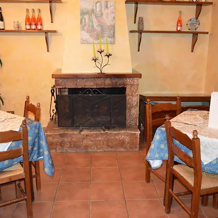 Aparthotel La Dimora Del Molo 3*