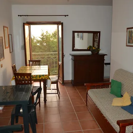 Aparthotel La Dimora Del Molo