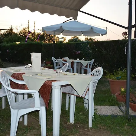 Aparthotel La Dimora Del Molo 3*