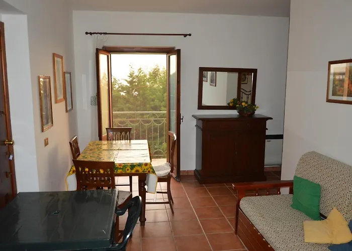 La Dimora Del Molo מלון דירות 3*