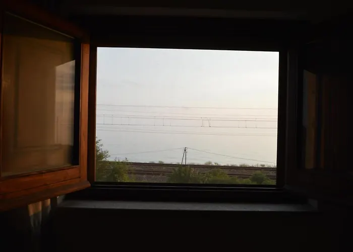 La Dimora Del Molo מלון דירות 3*