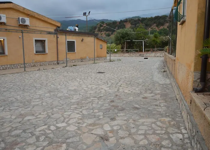 מלון דירות La Dimora Del Molo 3*