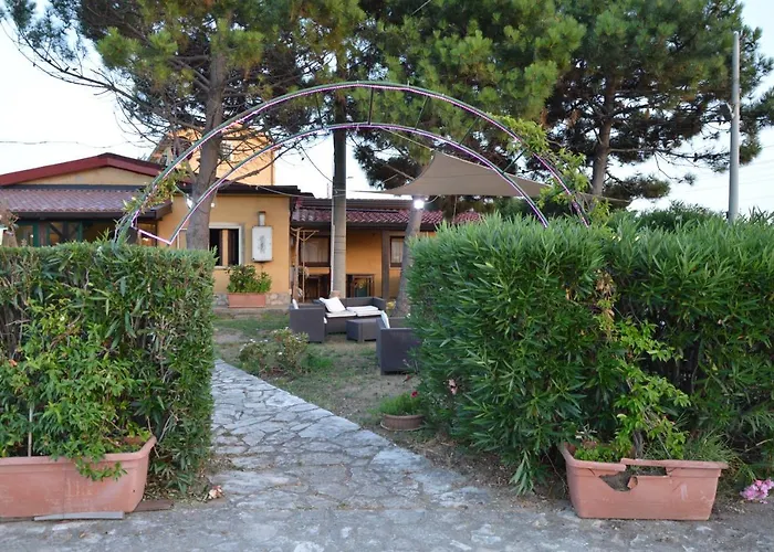 Aparthotel La Dimora Del Molo 3*